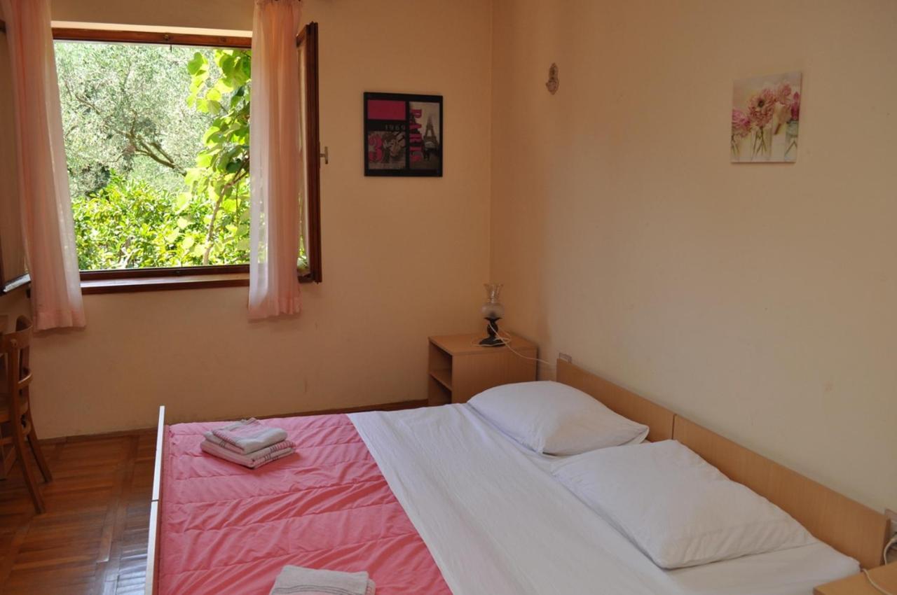 Apartman Kraljev Biograd Na Moru Exterior foto